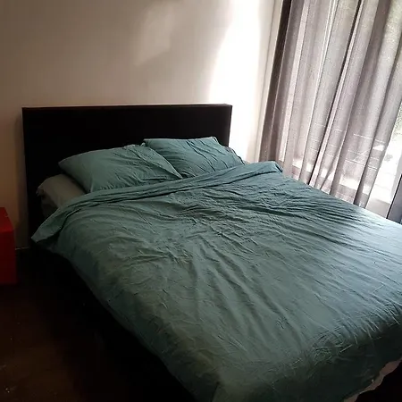 Modern Close To City Centre & Station דירה אמסטרדם