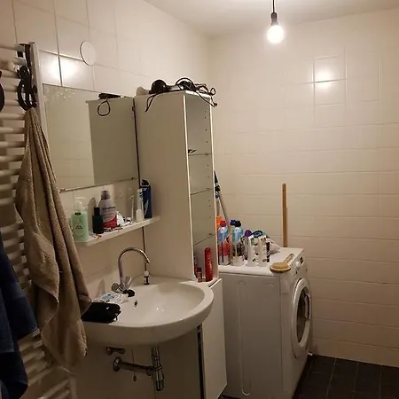 Modern Close To City Centre & Station *
